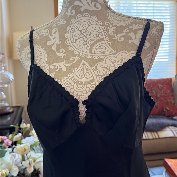 Elegant BARBIZON Vintage  Women's Slip Dress Sz: 36 New Condition - Picture 11 of 12